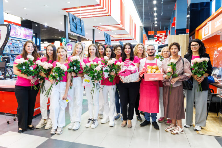 Ансамбълът по художествена гимнастика, „Една от 8“ и „Фантастико“ с общо послание „Прегледай се. Погрижи се за себе си!“