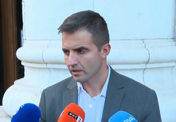 Открито е оръжието, с което е убит Слави Бинев. Повдигнати са обвинения на един от задържаните