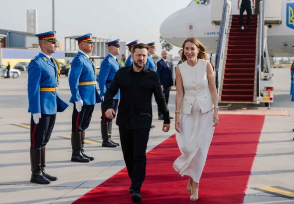 Зеленски е на първо официално посещение в Сърбия