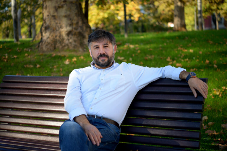 Психоаналитикът Орлин Тодоров: Ако нечия криза на средната възраст изисква ферари, то е тази при жените