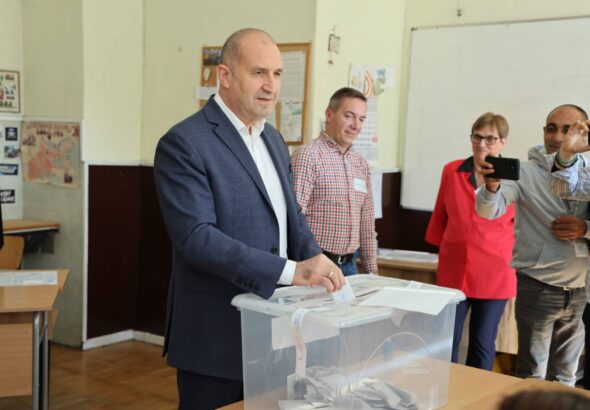 Убийствата най-вероятно ще продължат, прогнозира Румен Радев в изборния ден