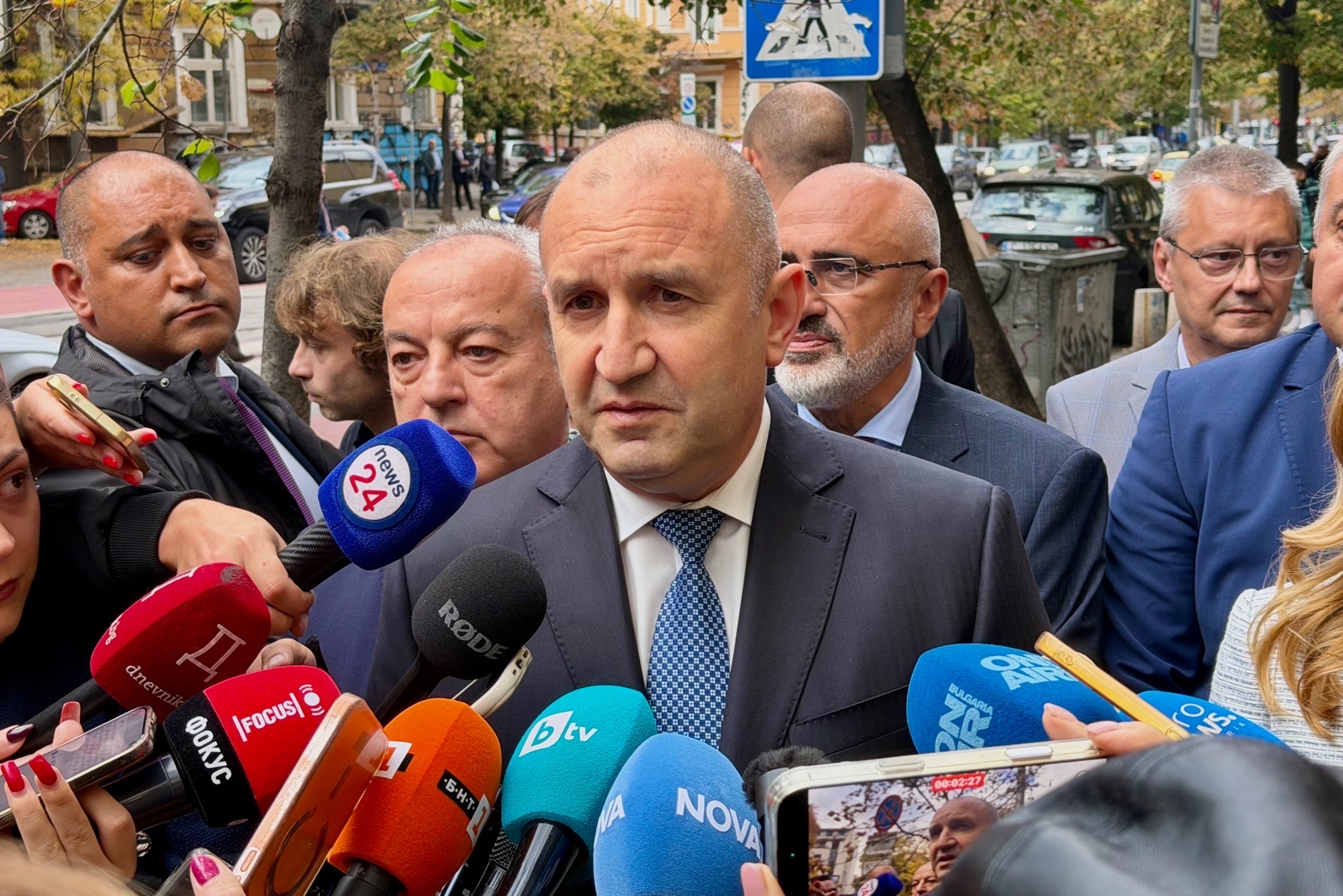 Румен Радев не смята агитацията през пресцентъра на Министерски съвет за грешка