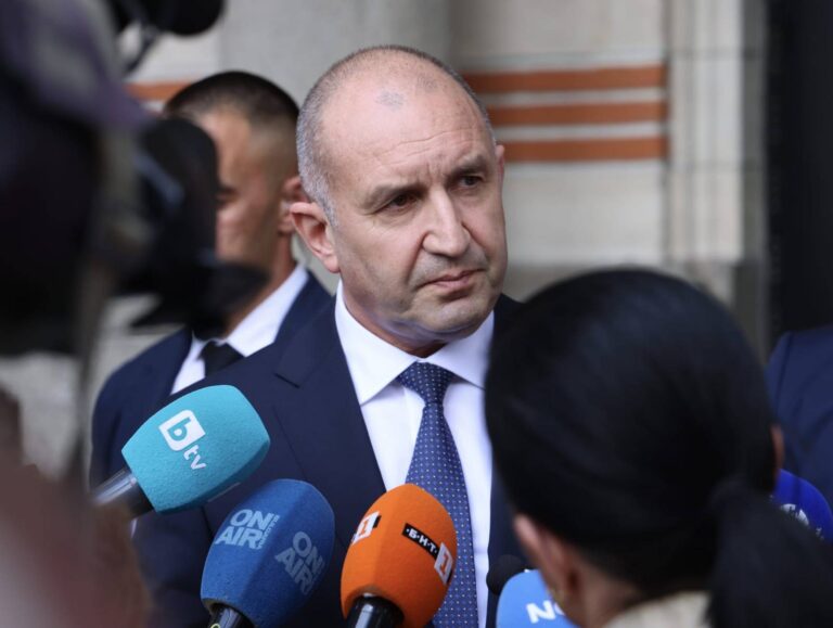 Румен Радев "не се бърка в кухнята на ГЕРБ", Кандев смята за правилен отказа на Борисов