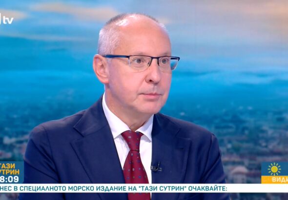 Станишев критикува "липсата на смелост" на кабинета, който се сблъсква "с очакванията, които създаде"