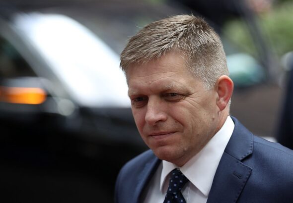 Словакия на Роберт Фицо блокира опита на ЕС да удължи срока на санкциите срещу Русия