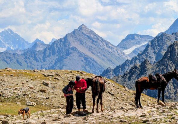 Бурята, след която сме - пет дни сурова действителност в Тян Шан