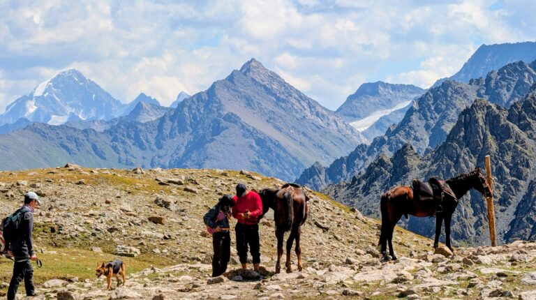 Бурята, след която сме - пет дни сурова действителност в Тян Шан