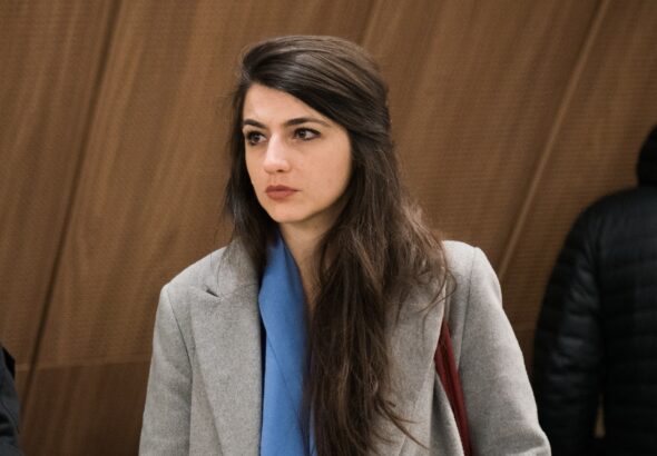 Лена Бориславова ще помага на други атакувани жени с обезщетението от Трифонов