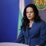 Три оставки в здравното министерство заради риск линейките да останат без застраховки