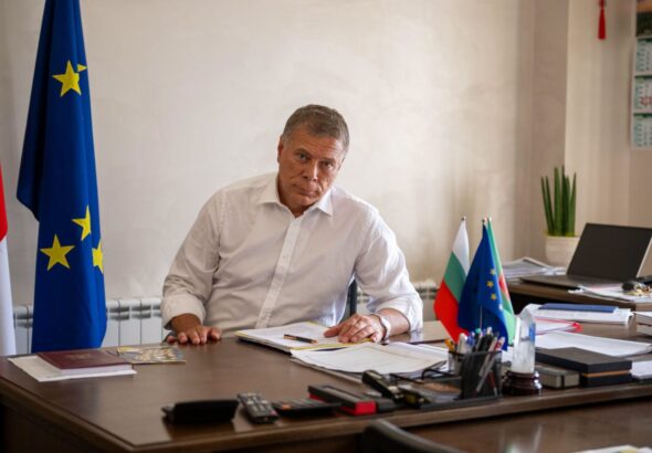Разследват незаконно подслушване в общината в Горна Оряховица, разпитан е и кметът