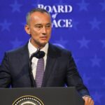 Николай Младенов е поискал от Нетаняху да прекрати ударите в Газа