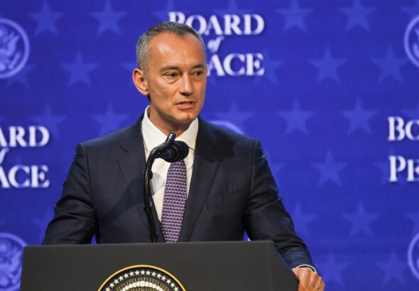 Николай Младенов е поискал от Нетаняху да прекрати ударите в Газа