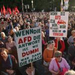 Хиляди германци простестират срещу AfD, която настъпва към още две провинции
