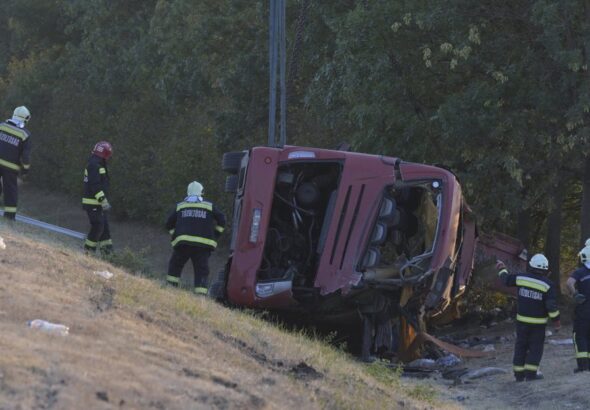 Полски автобус се преобърна в Унгария, 12 души са загинали