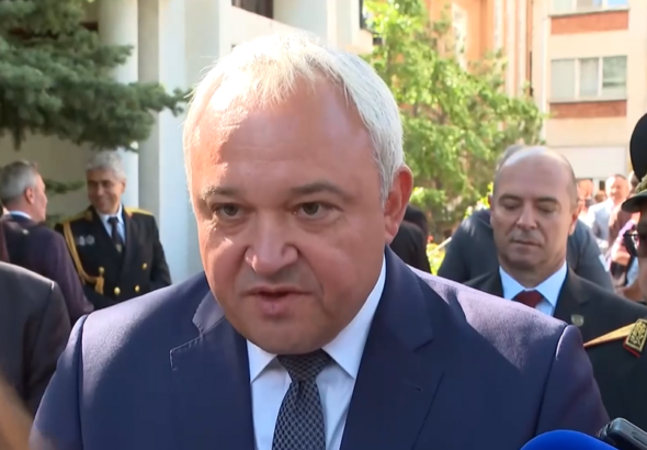 След взривовете в ЕМКО Демерджиев разпореди проверка на всички складове за боеприпаси