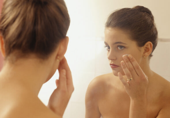 The Pimple Index: Колко боли (за егото), когато кожата реши да ни саботира?