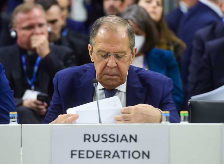 Лавров обвини Германия, че слага "началото на истинска война" с разследването за дрона в Лайпциг