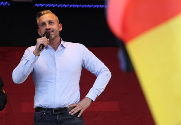AfD може да има регионален премиер в Германия - с екип, свързан със забранена неонацистка организация
