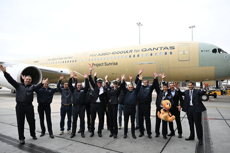 Airbus A350 счупи рекорд с 24-часов директен полет от Мелбърн до Тулуза