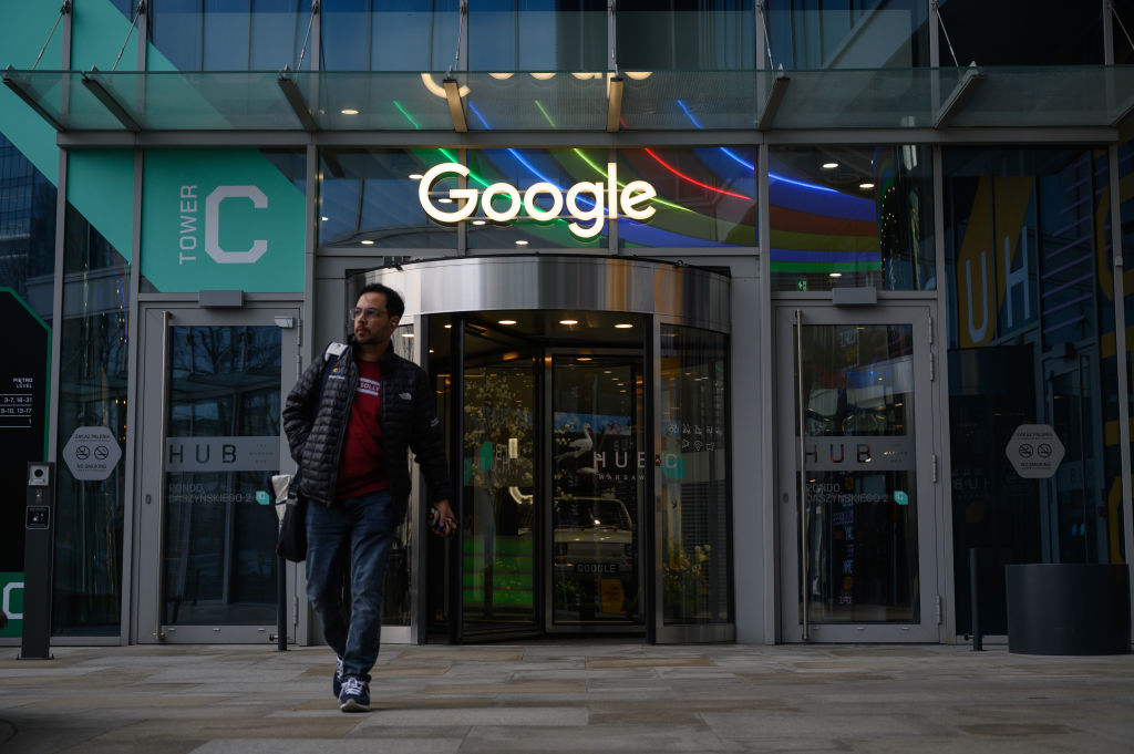 Компанията майка на Google преживя най-лошия ден в историята си