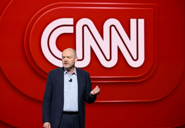 Дейвид Елисън запазва Марк Томпсън начело на CNN въпреки атаките на Тръмп