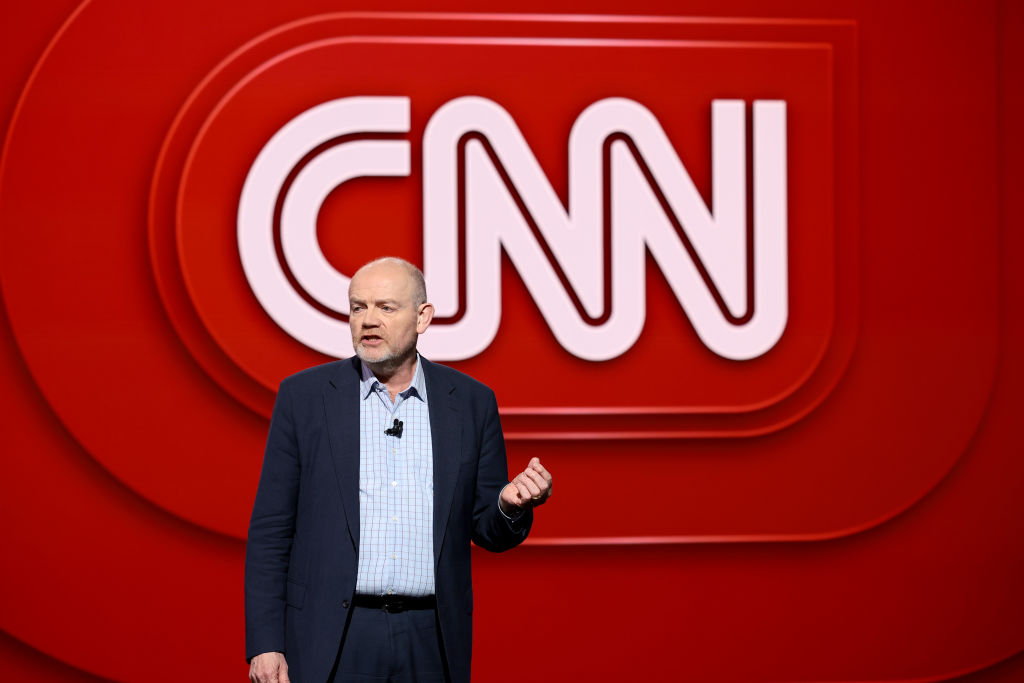 Дейвид Елисън запазва Марк Томпсън начело на CNN въпреки атаките на Тръмп