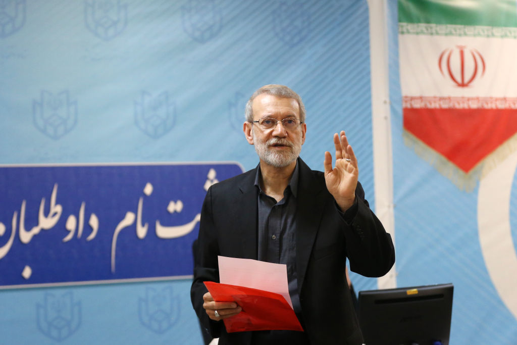 Израел атакува ключовия ирански лидер Али Лариджани