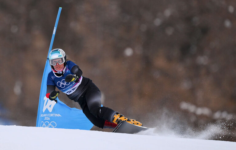 Тя е на 52 години и участва в петите си Олимпийски игри. Коя е Клаудия Риглер?