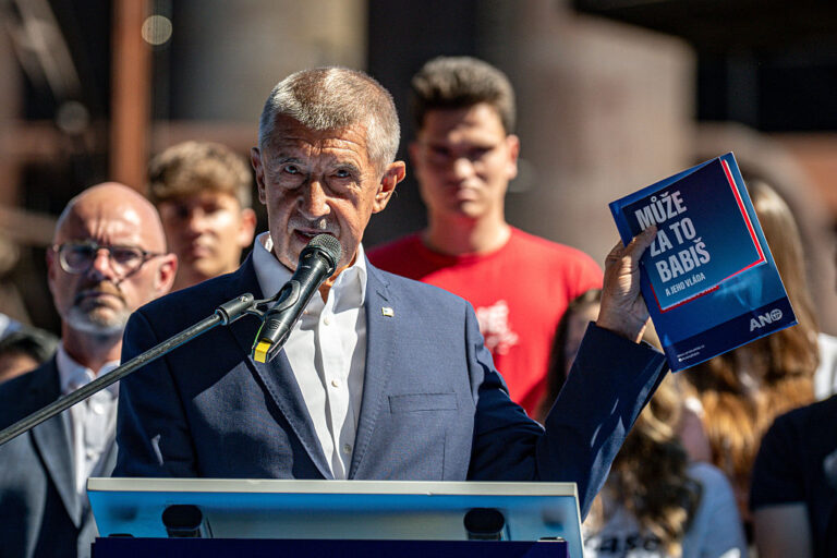 Чехия ще има правителство на популисти и противници на ЕС и НАТО