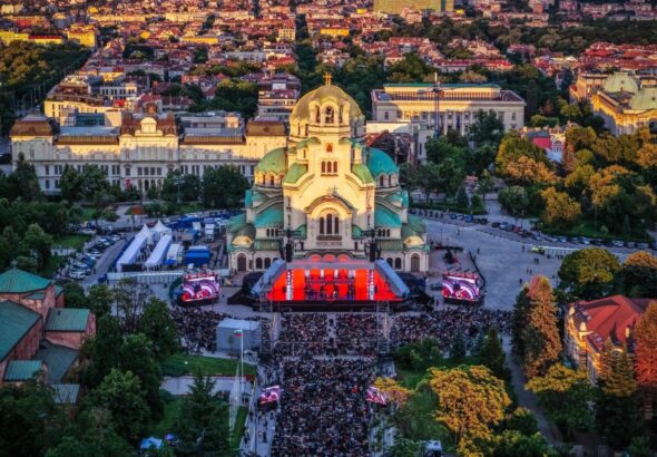 БГ радио събра хиляди на грандиозен концерт под открито небе