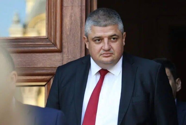 14 кметове от ДПС се отказаха от парламента, Хамид Хамид и Байрам Байрам влизат