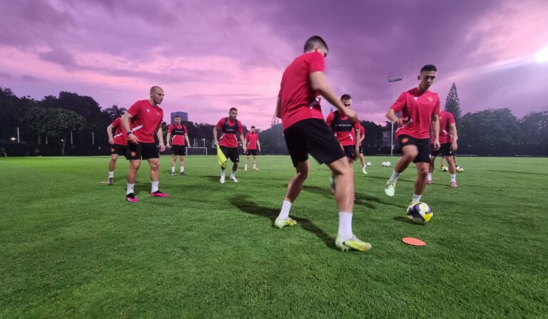 България вкара 10 гола в екзотичния мач със Соломонови острови