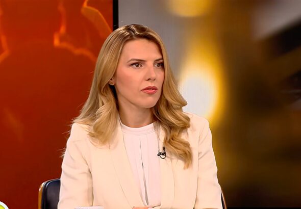 Велислава Петрова: България ще помага на Украйна като ѝ доставя газ по договори, от които има изгода