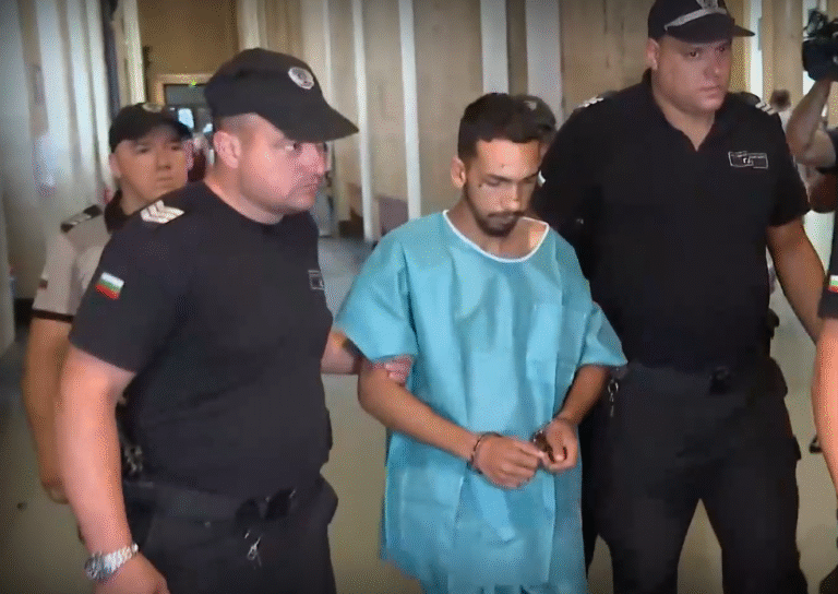 Шофьорът, който се вряза в автобус, е глобен за превишена скорост още преди да има книжка