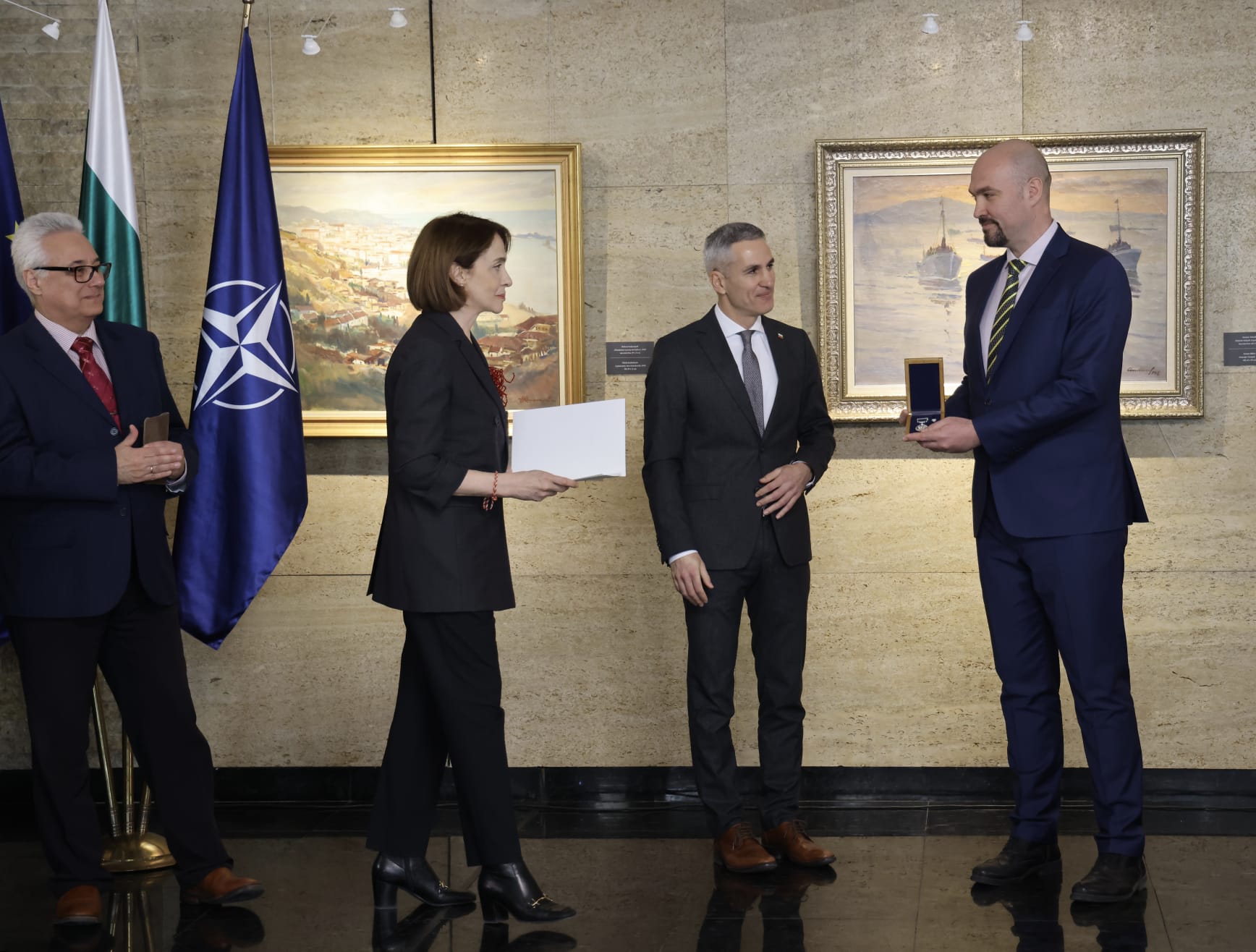 България е евакуирала най-много и най-бързо свои граждани от Близкия изток