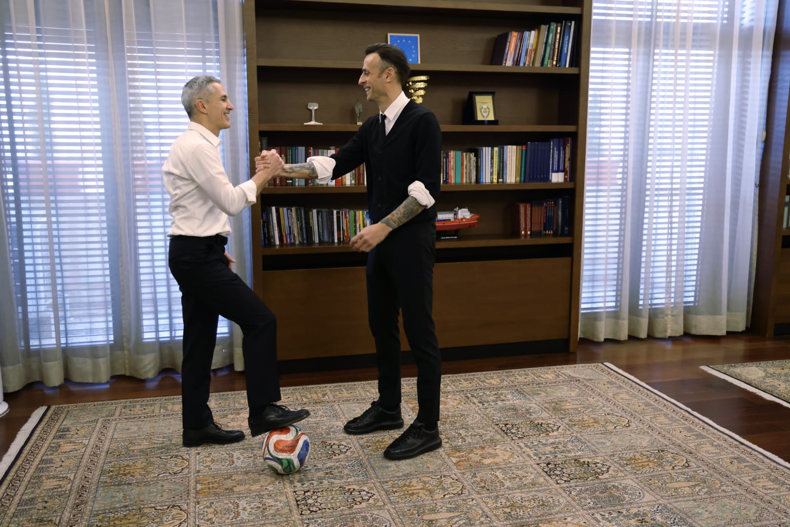 Димитър Бербатов става съветник на служебния премиер Андрей Гюров