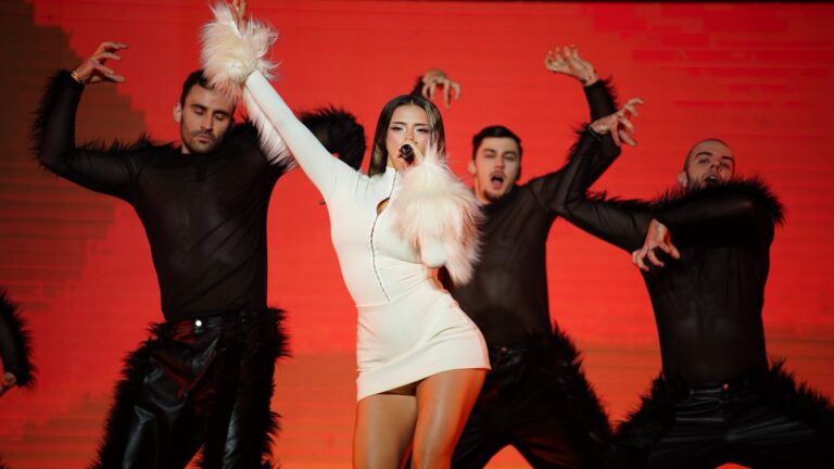 DARA ще представи България на Евровизия с песента „Bangaranga“