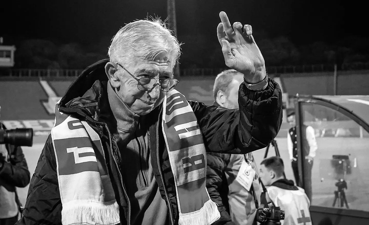 Отиде си легендарният Джони Велинов