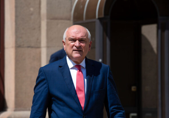 Илияна Йотова се среща с Димитър Главчев в последния ден от консултациите за служебен премиер