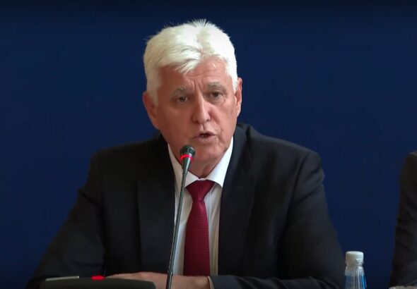 България спира военната помощ за Украйна
