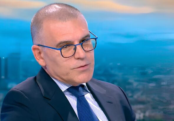 Фискалният съвет предлага орязване на бюджетите на отбраната и МВР и допълнително облагане на банките