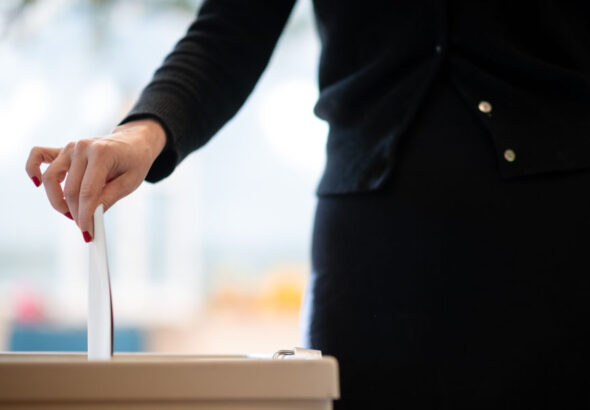 ЦИК определи драстично орязания брой секции за гласуване в държавите извън ЕС