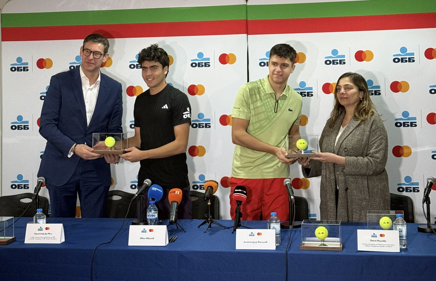 Иван Иванов и Александър Василев станаха посланици на ОББ и Mastercard