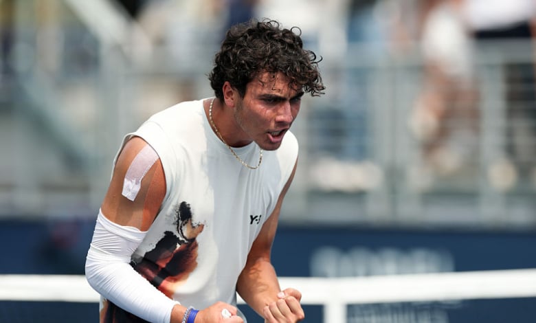 Иван Иванов стана първият българин - световен шампион в тениса