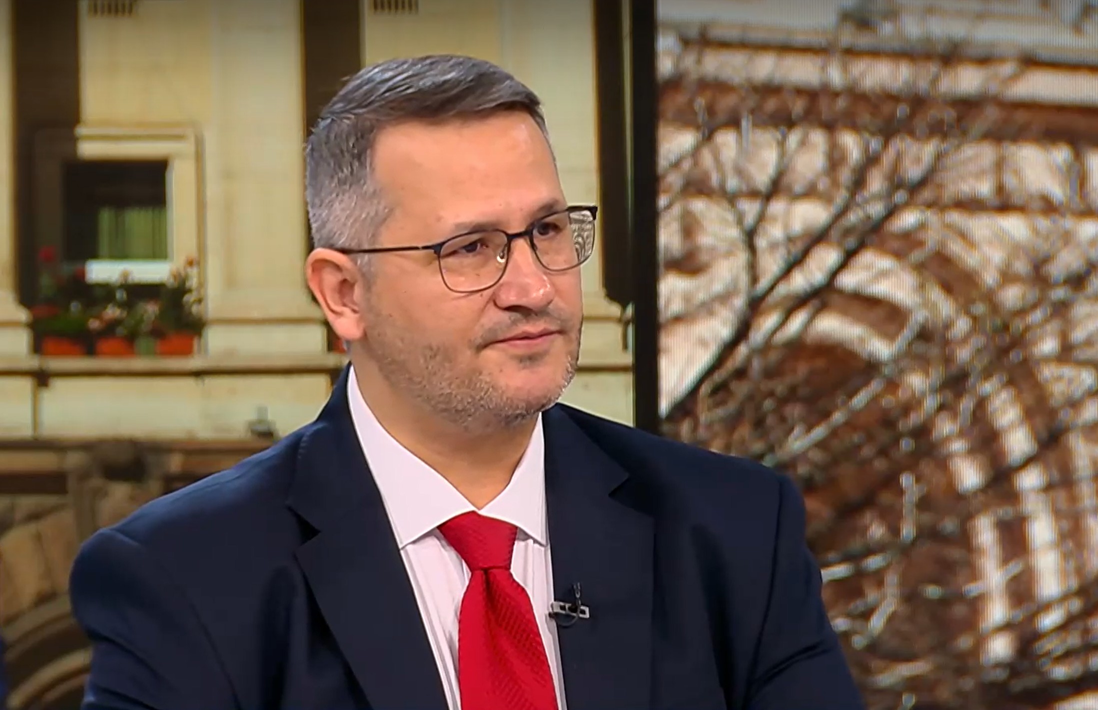 Иван Христанов за Министерство на земеделието: „Където бръкнем, виждаме надписване“