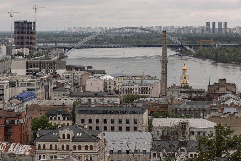 Европейските дипломати остават в Киев въпреки заплахите на Путин за масирани атаки