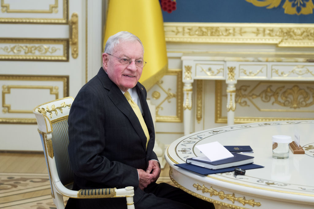 Украйна може да бъде разделена като Берлин след Втората световна война, смята Келог