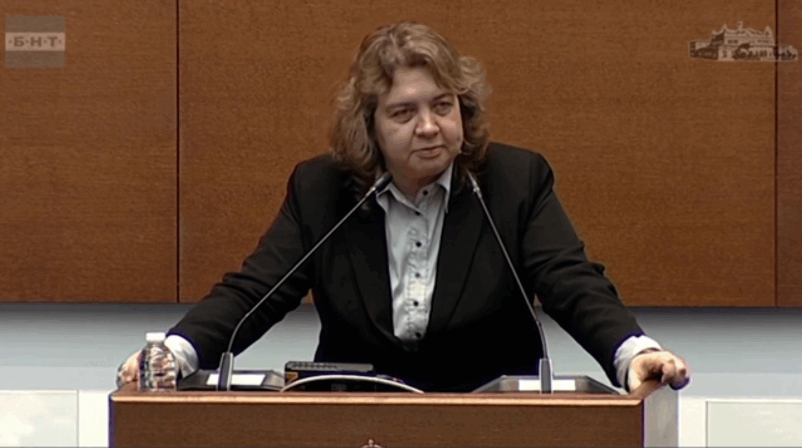 Управляващите променят коалиционното си споразумение, за да сменят Киселова