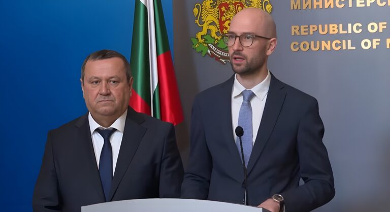 Достигнат е прагът за цените на горивата, който активира помощта от 20 евро