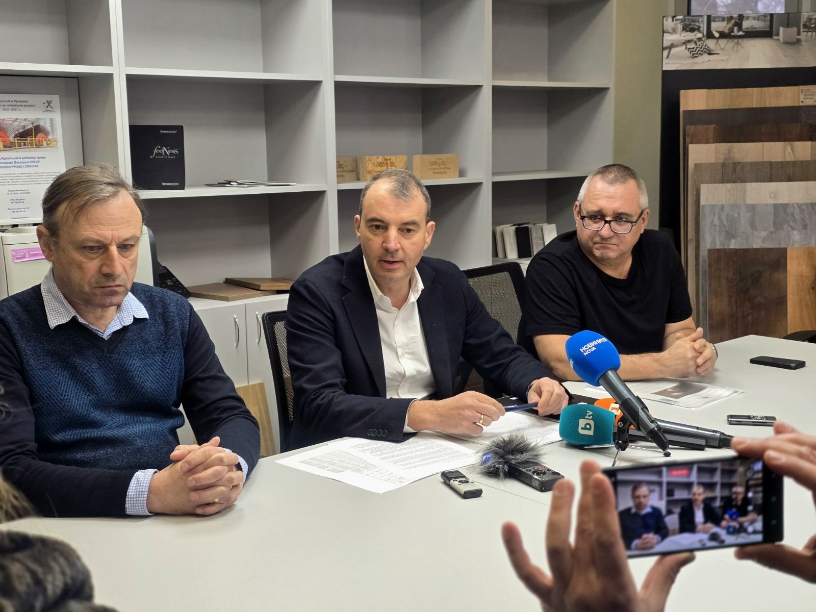 „Кроношпан“ ще обжалва заповедта за спиране на производствената линия